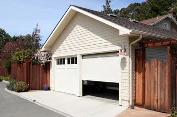 Golden Garage Door Service Sun City, CA 951-405-2683 - abt-cont-gr-18m