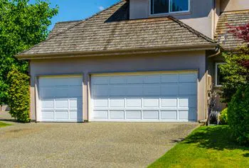 Golden Garage Door Service Sun City, CA 951-405-2683 - custom-cont-gdr-18m